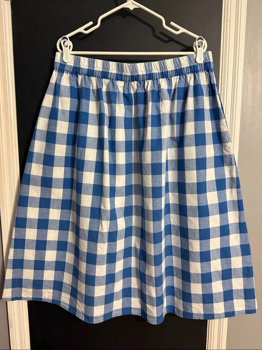 Joan Rivers Blue Buffalo Check Midi Skirt Size: L Length: 30” Pockets